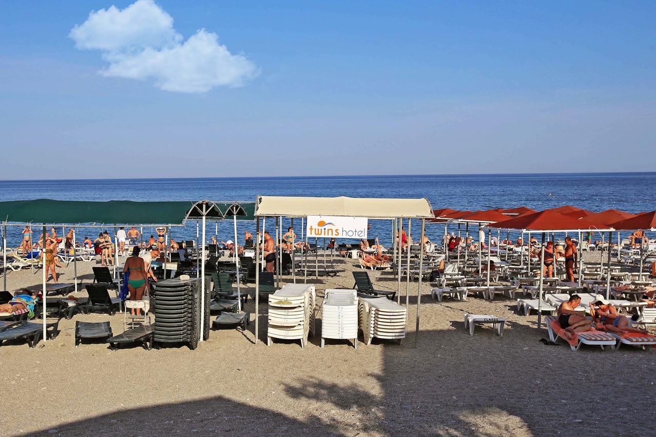 Twins Hotel Kiris Exterior foto